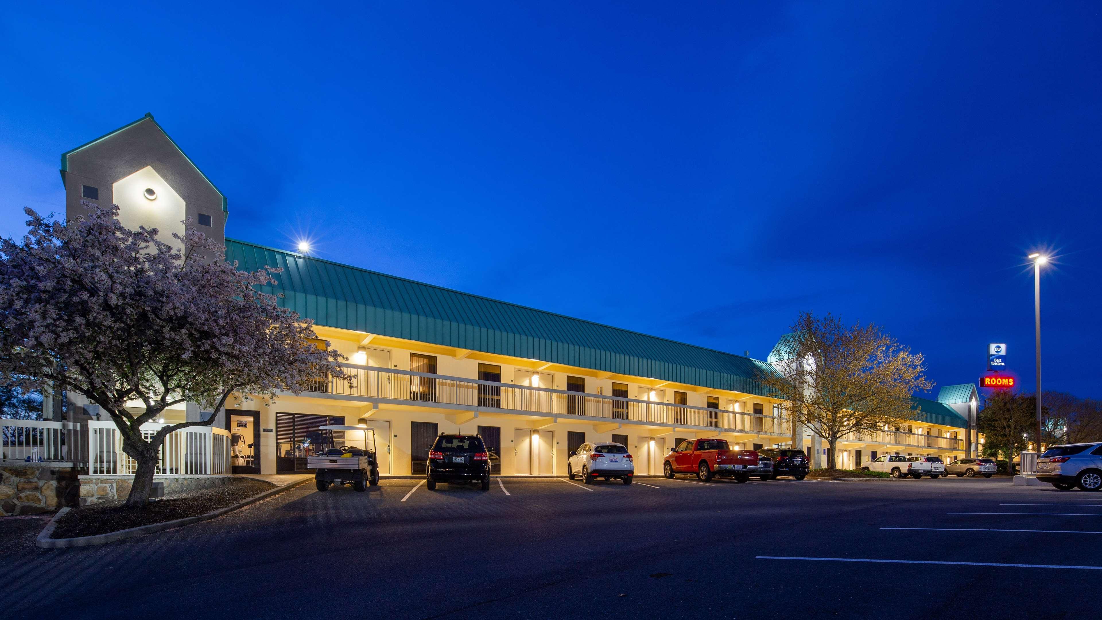 Best Western Newport Inn Exterior foto